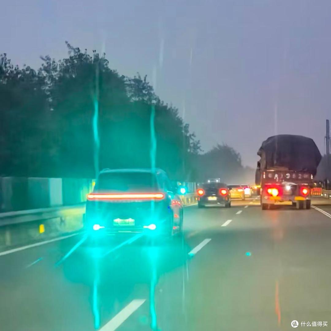 智驾小蓝灯:其实本应前途大好,只是给车主用错了