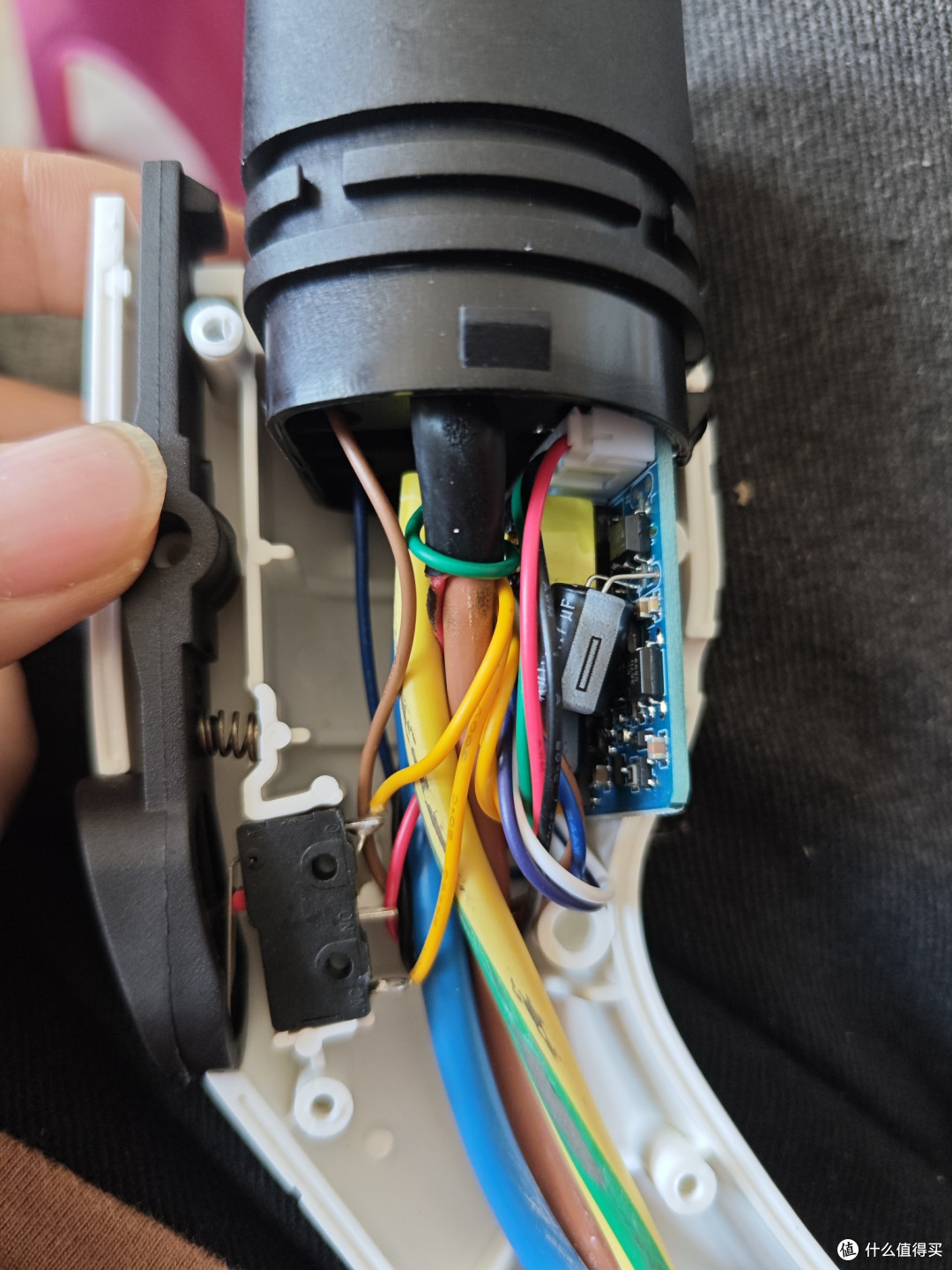 京喜自营的7KW,15米长的杂牌随车充,能满负荷用吗?