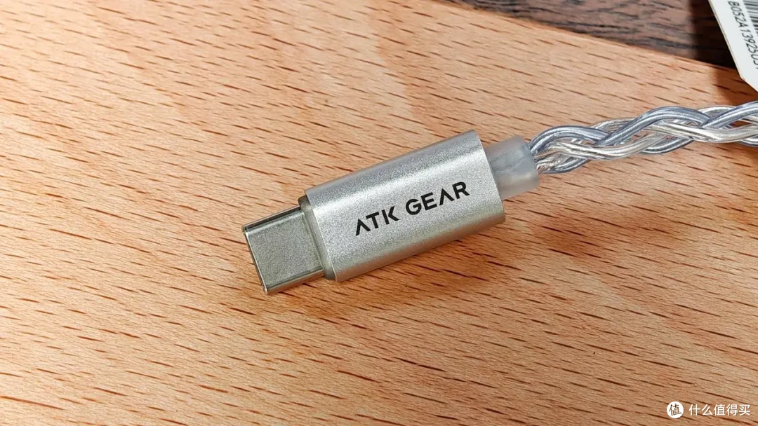 这下真的是ATK电竞王朝了!键鼠厂家做耳机竟然出乎意料的好?