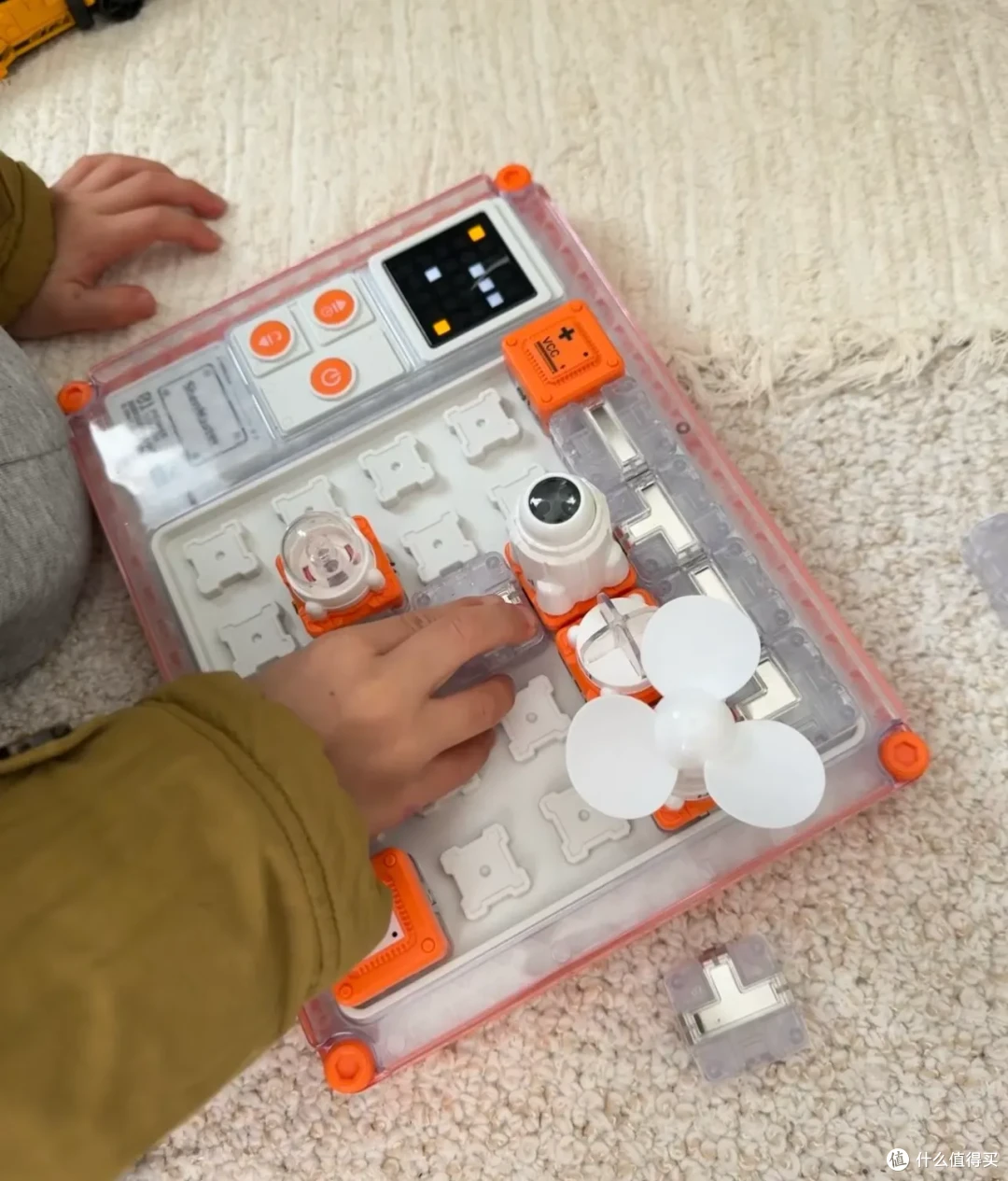 现在的儿童玩具,都这么炸裂嘛?后悔生早了!