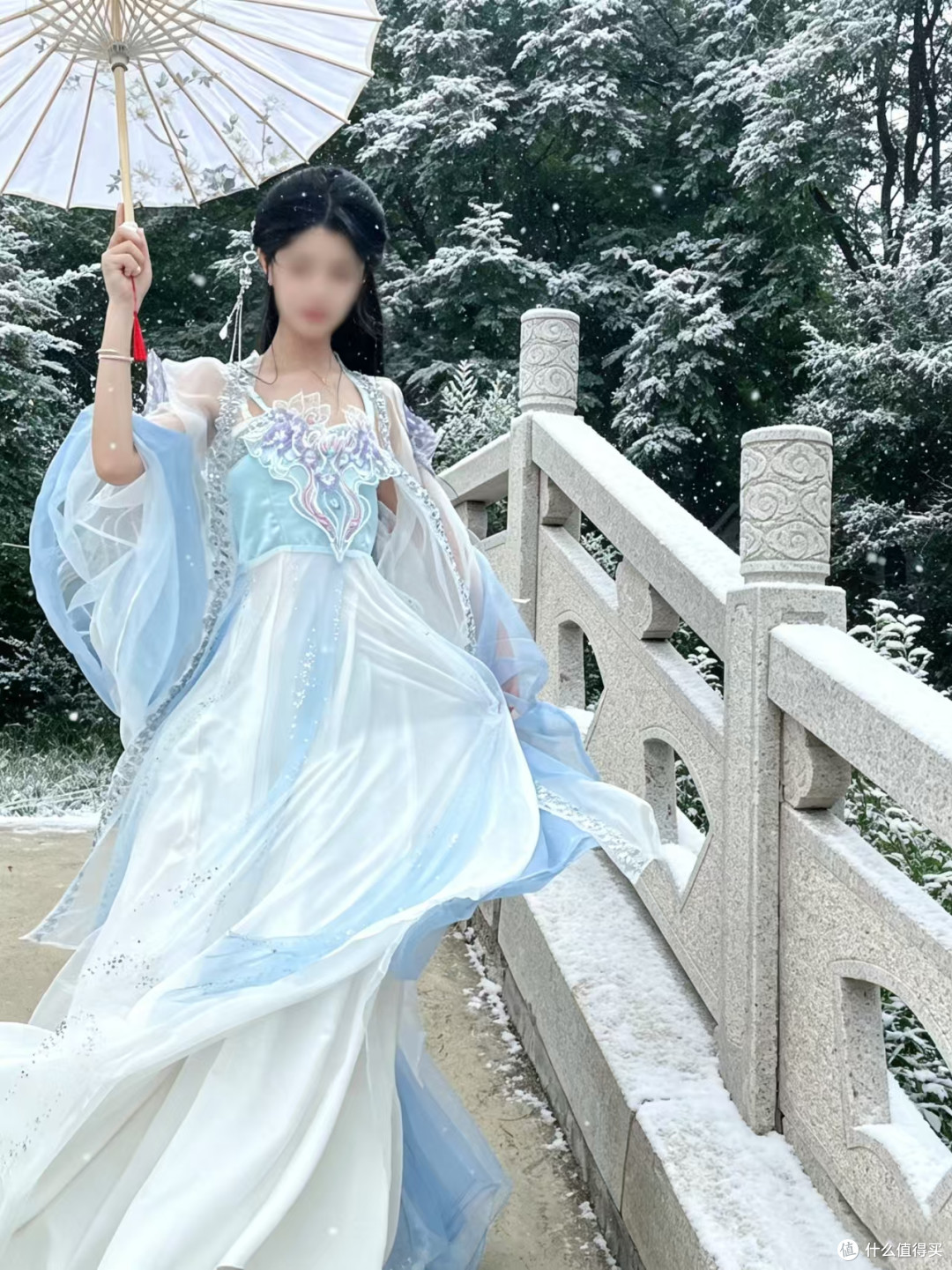 云水入裙｜十二深衣，一衣兼具仙骨与侠风