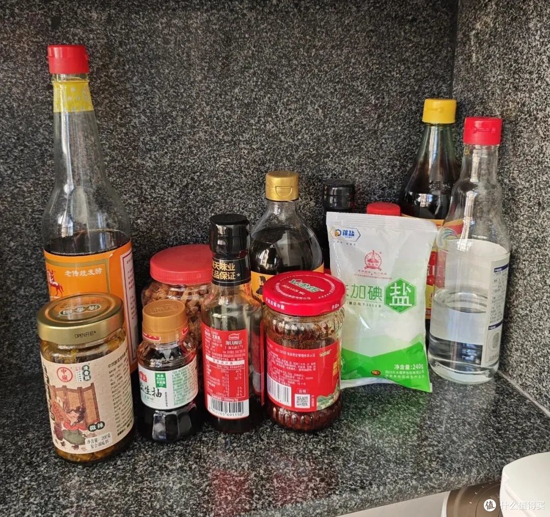 果然，还是老妈更会生活！分文不花，就把厨房打理得井井有条