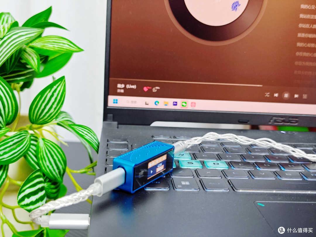 想给耳机升级?高清先生AE8耳放小尾巴,DSD1024解码榨干耳机潜力