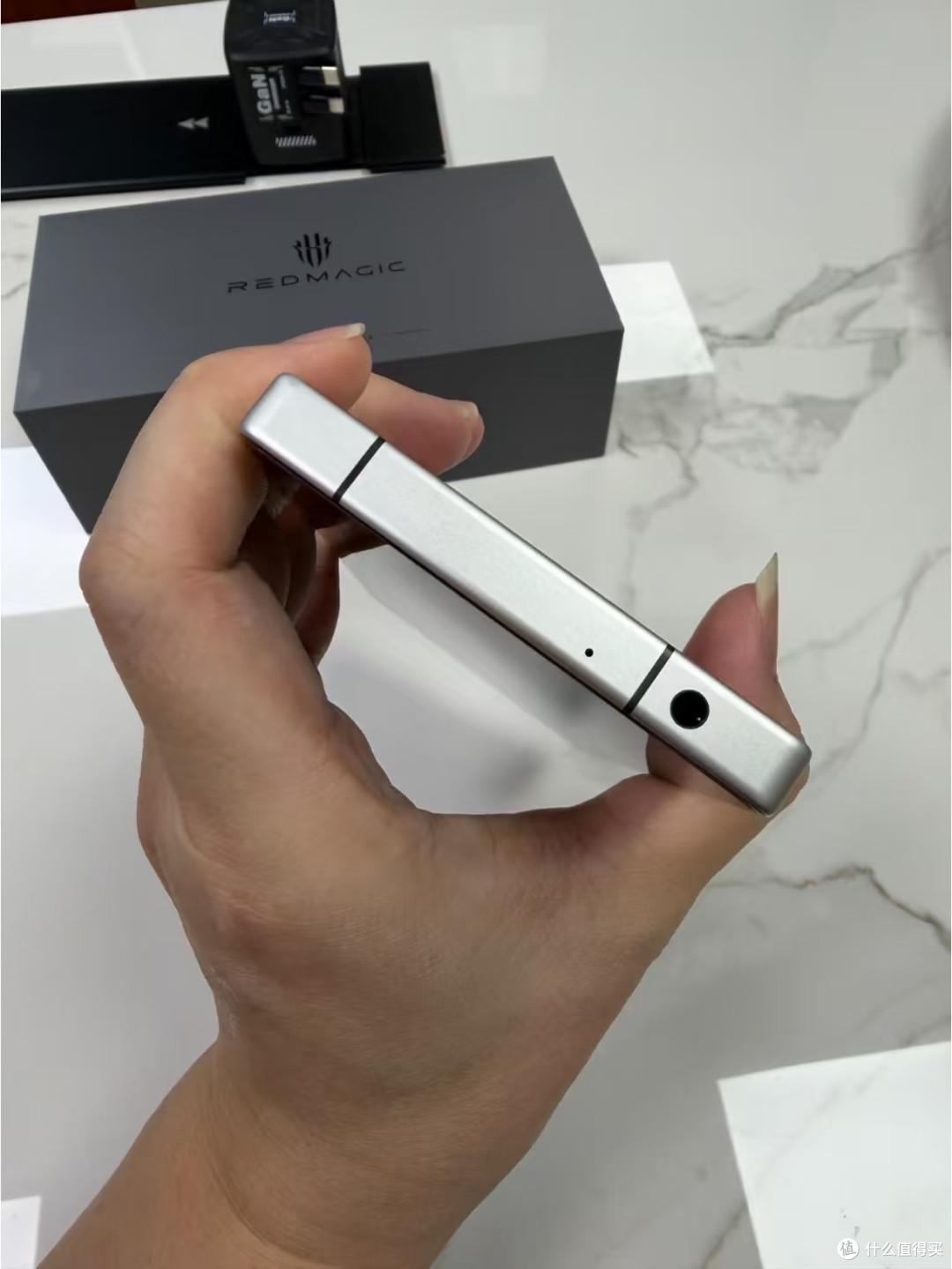 换机选红魔11 Pro+|手游党终于找到本命机子✨