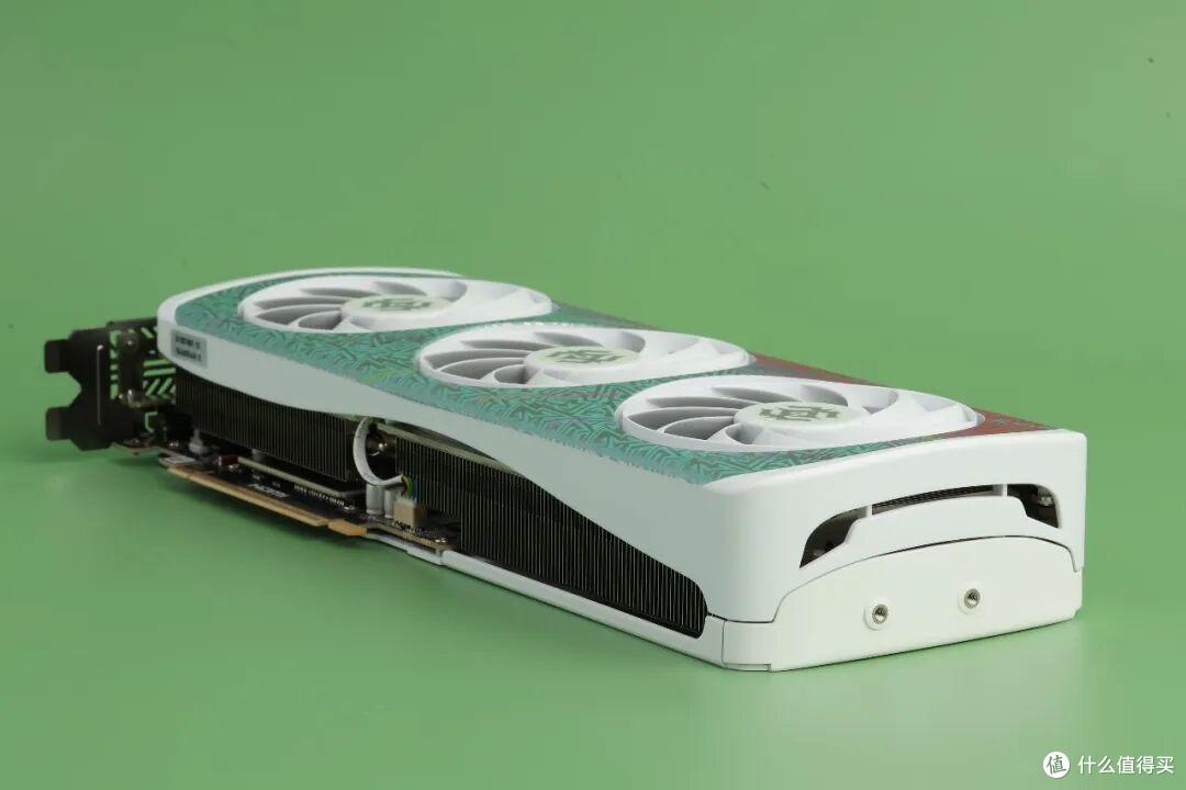索泰RTX5070 XGAMING评测:DLSS4.5的潮玩佳作,无惧1440P 3A大作