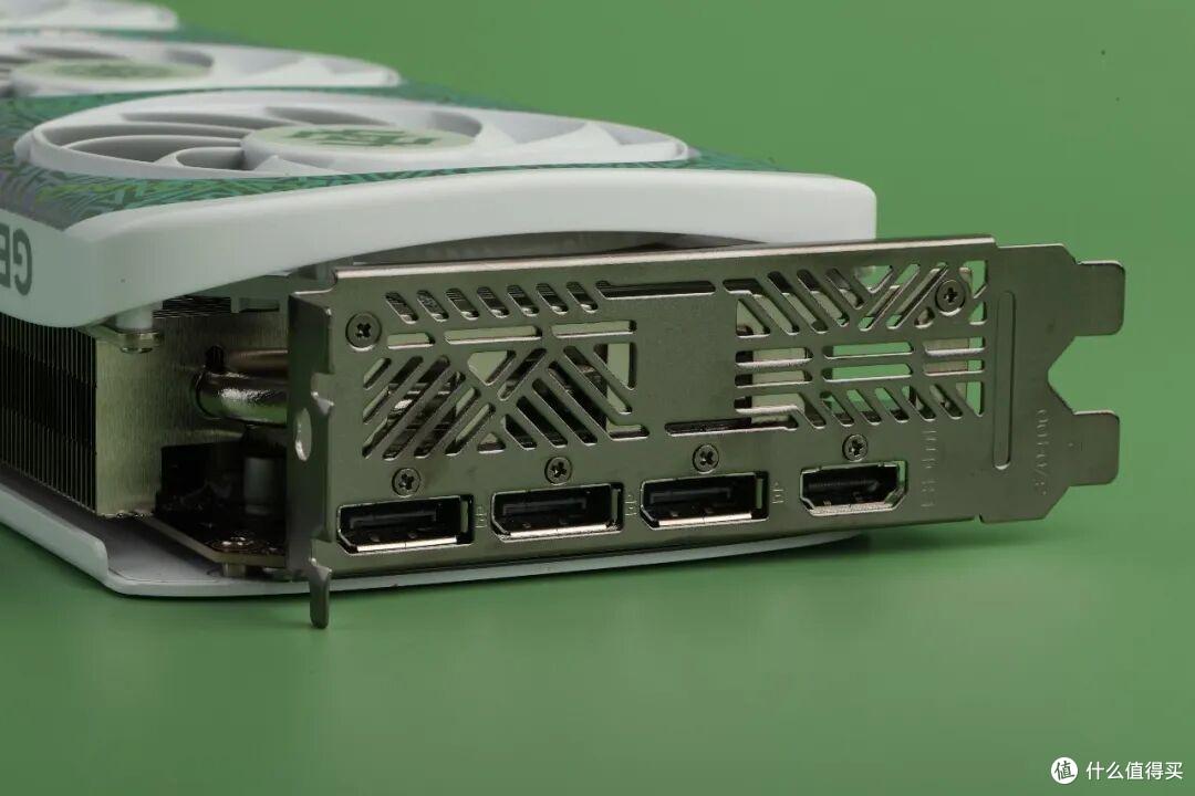 索泰RTX5070 XGAMING评测:DLSS4.5的潮玩佳作,无惧1440P 3A大作