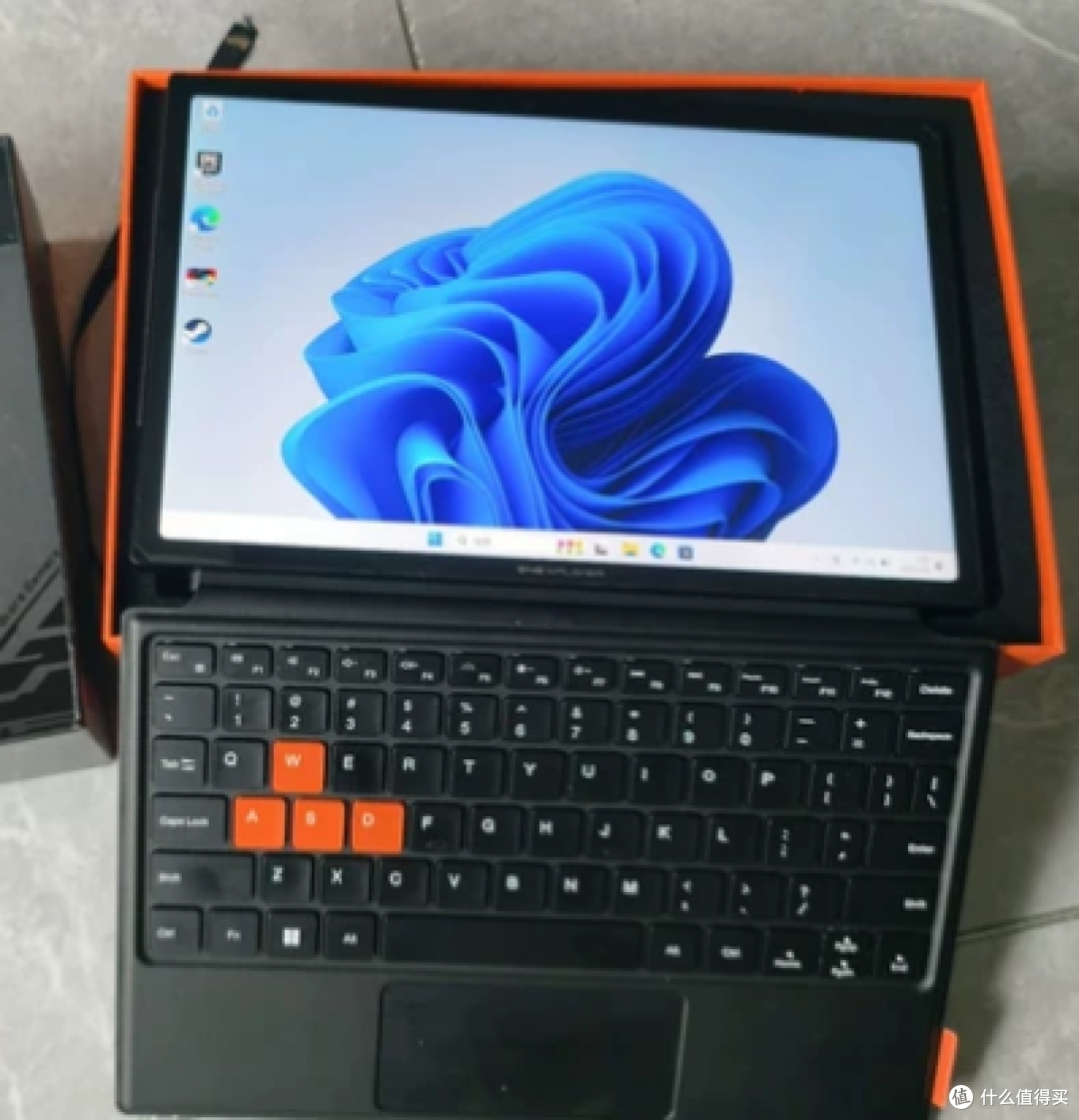 8500元游侠X1 Pro:64G+2T三合一掌机能捡吗