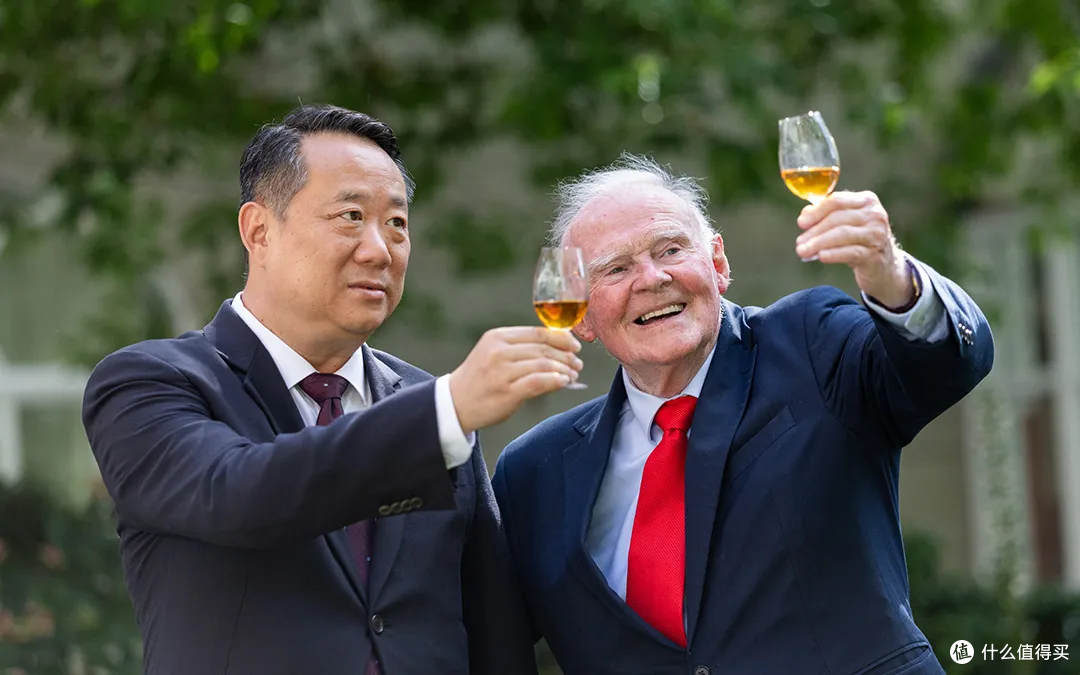 青岛啤酒要做威士忌了!牵手爱尔兰家族酒厂,"青岛牌威士忌"你会喝吗?