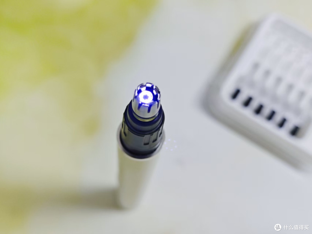 修鼻毛总夹肉刺痛?西圣T1可视鼻毛剪治愈我多年护理焦虑