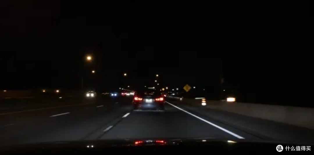 4K救不了100km/h下的模糊车牌,2026行车记录仪选购到底该看什么?