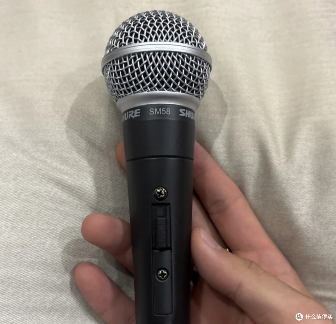 电容话筒和动圈话筒有什么区别？家庭录音、直播、演唱如何选择？