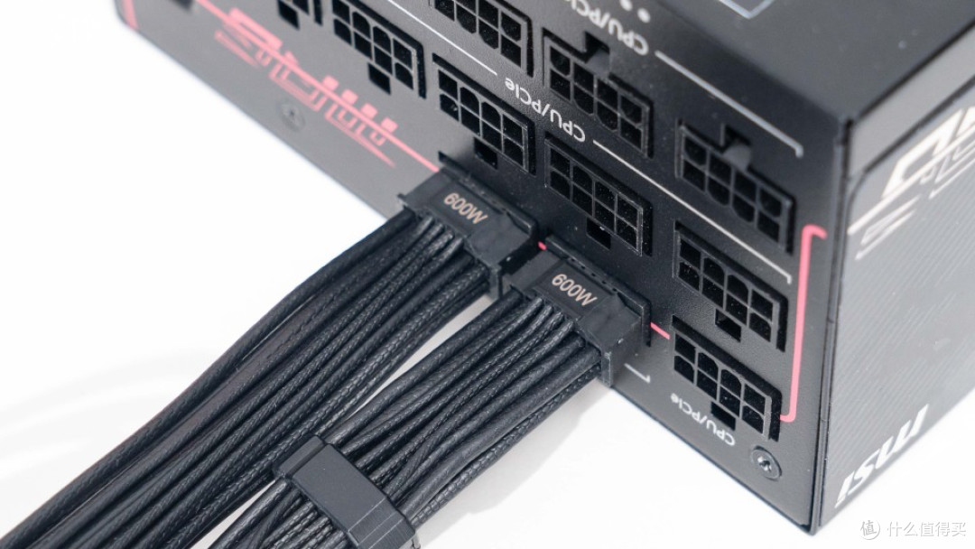 告别烧接口焦虑！MPG AI1300TS PCIE5月神给旗舰显卡上一层保险
