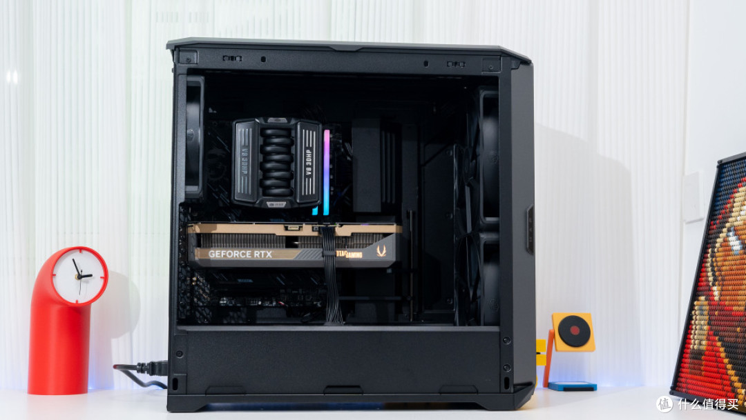 告别烧接口焦虑！MPG AI1300TS PCIE5月神给旗舰显卡上一层保险