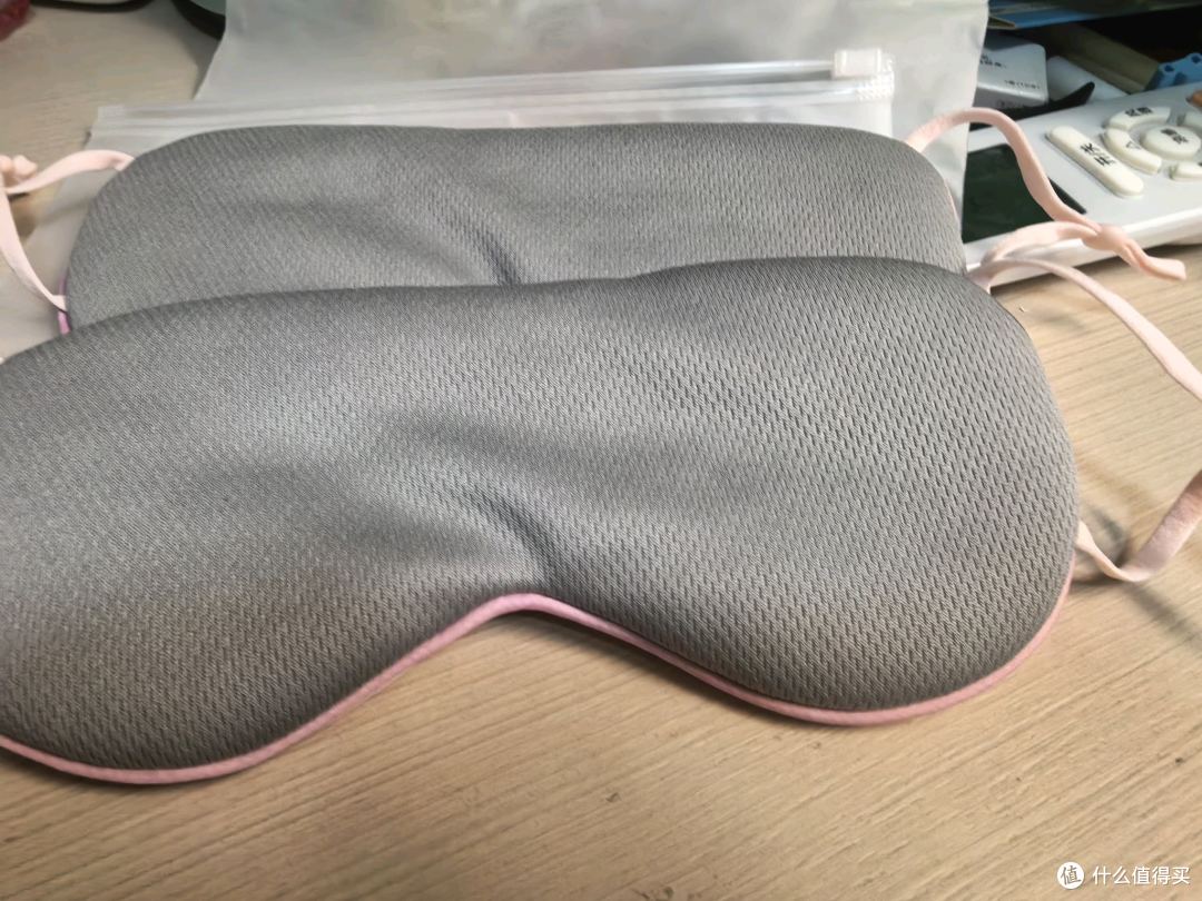 平价挂耳凉温两用眼罩实测|午睡通勤够用,细节有取舍