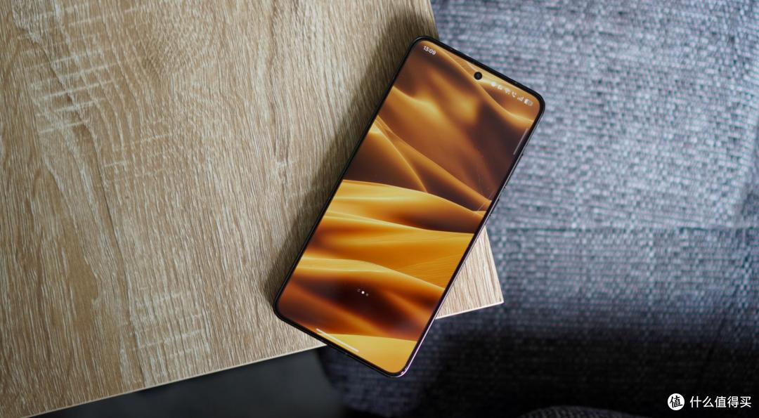 OPPO这次有点疯!OPPO Find X9 Ultra实测:双2亿镜头真的很猛