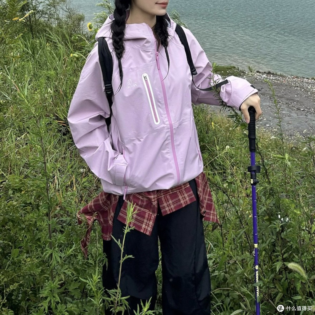 轻量化徒步天花板|伯希和冲锋衣+登山杖硬核实测!
