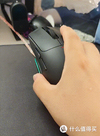 三百块的3955鼠标,还带AI帮你复盘练枪?
