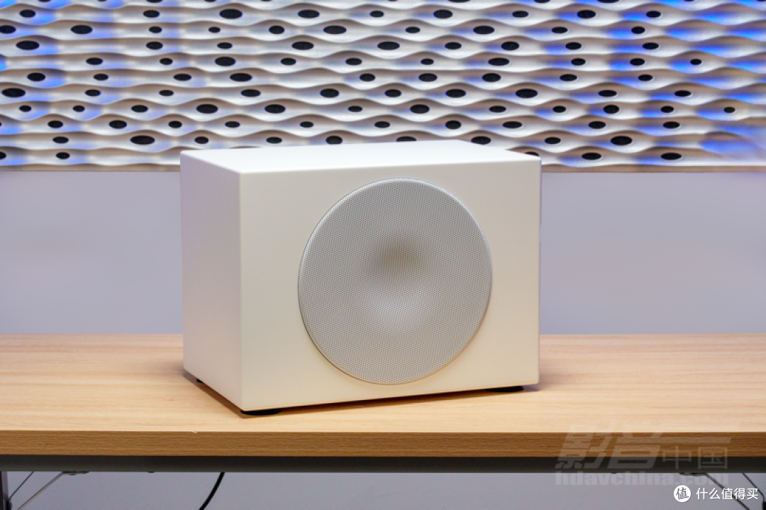 低音炮部分则是搭配威力声P10F有源低音炮