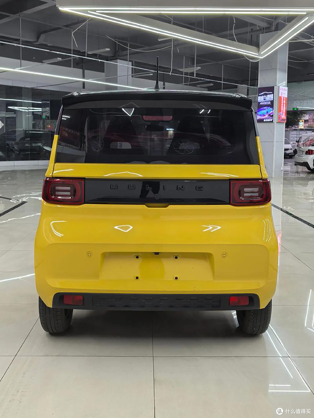 降价后的五菱MINIEV:凭什么稳坐微型代步车头名