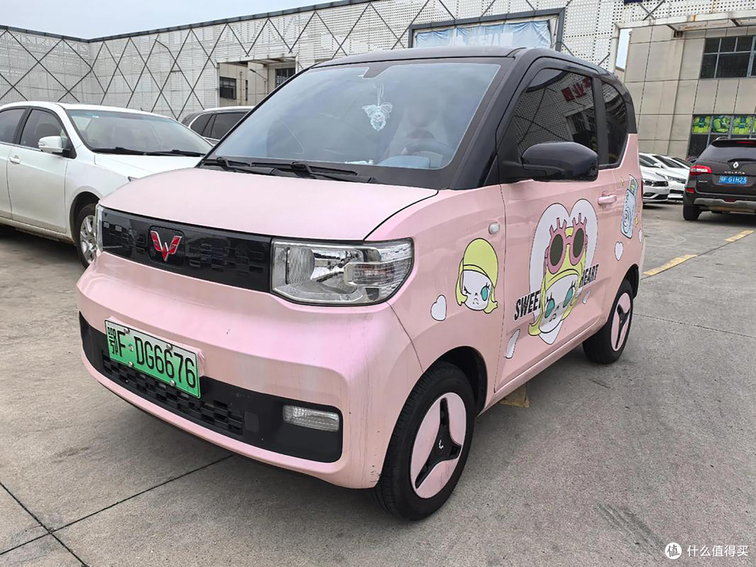 降价后的五菱MINIEV:凭什么稳坐微型代步车头名