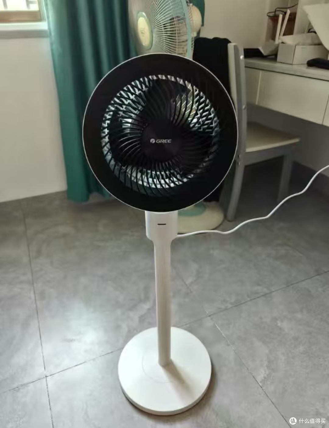 格力风扇解决空调房闷热问题