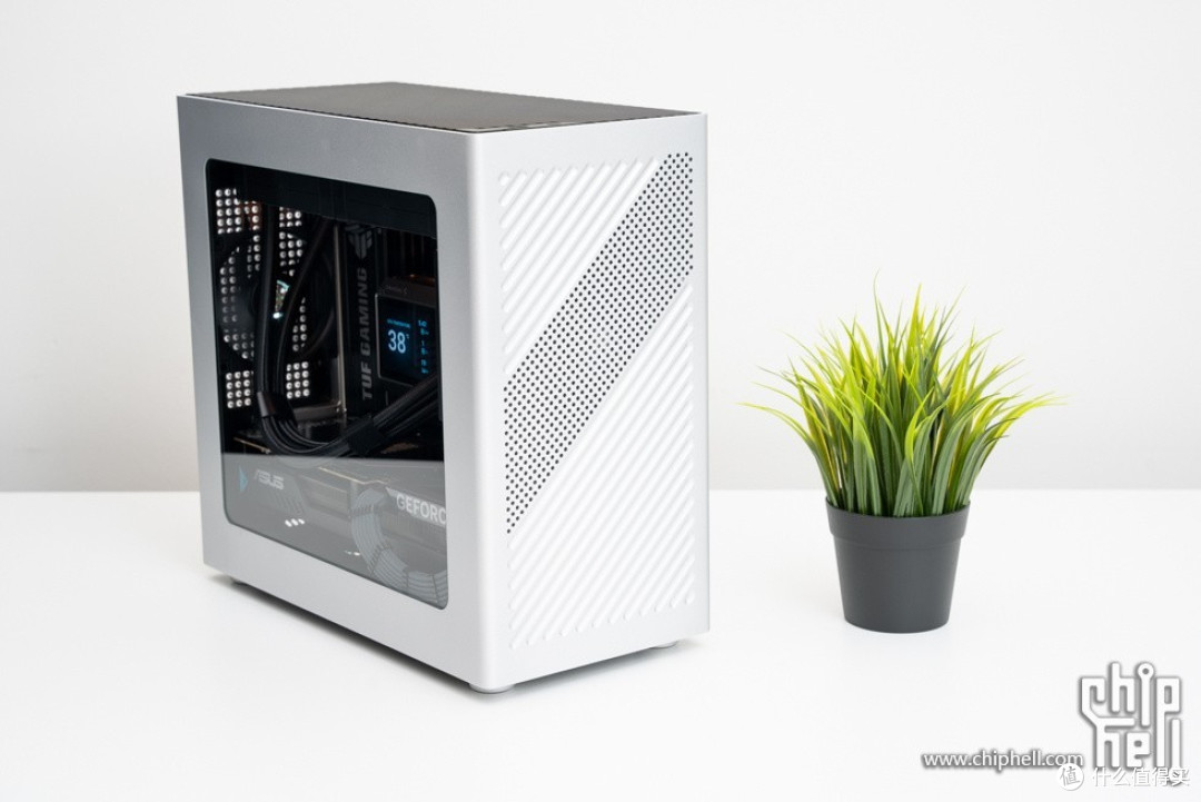 全铝MATX钢炮,COOJ Z18 + 华硕 B850M + 华硕 ATS 5070 装机展示