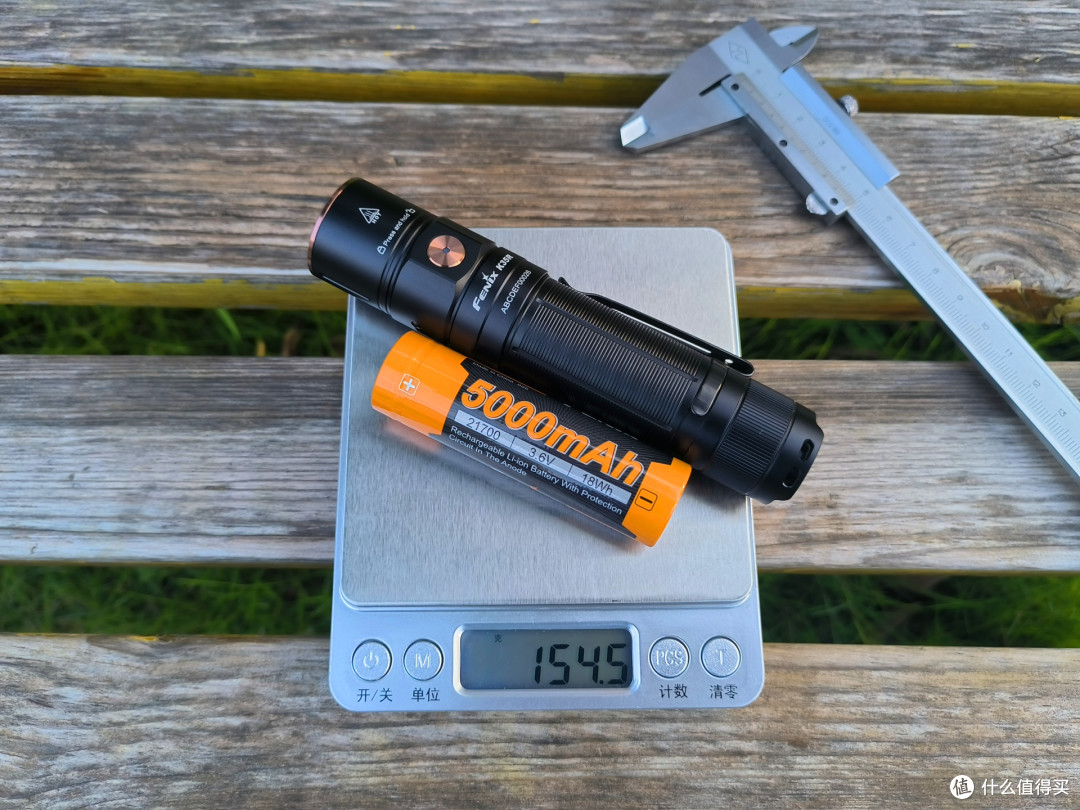 3200流明小巧EDC,西陆户外定制款Fenix K35R手电简单体验