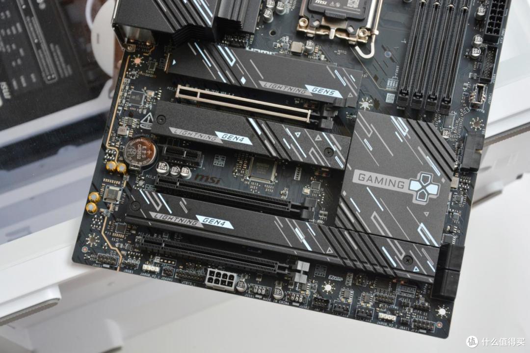 全能中端神U:英特尔酷睿Ultra 5 250K Plus搭配微星Z890评测