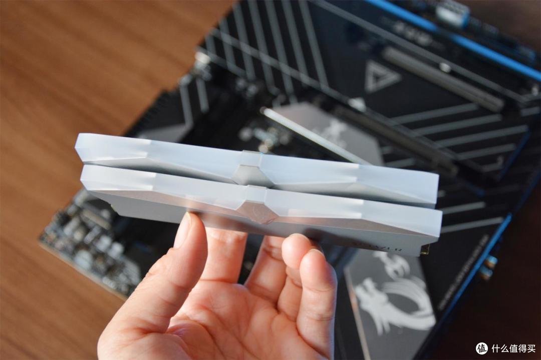 全能中端神U:英特尔酷睿Ultra 5 250K Plus搭配微星Z890评测