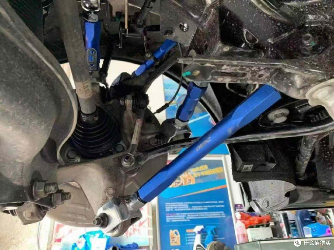 特斯拉Model 3降低车身的"隐藏成本",戈麦兹GOMZ的可调摆臂