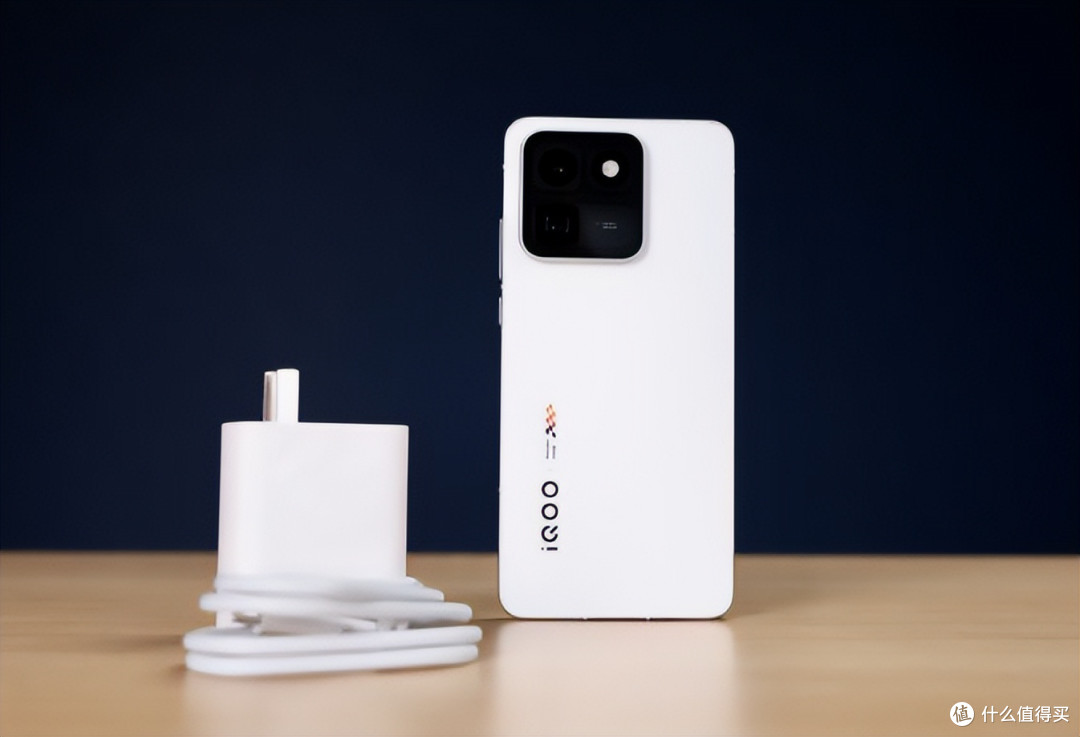 iQOO新机再度确认，9000mAh+天玑9500+2K屏，狙击红米K100 Pro