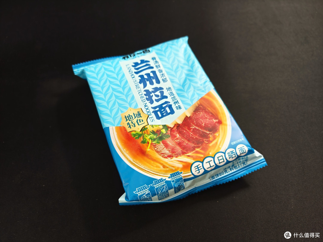 长途自驾出行,我感觉自己带的食物就是比服务区买的吃着香。