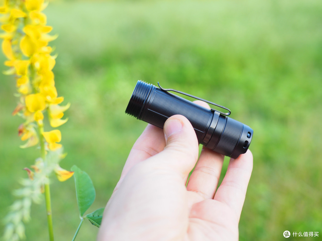 3200流明小巧EDC,西陆户外定制款Fenix K35R手电简单体验