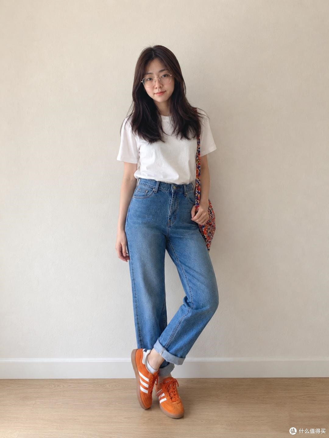 衣柜里一堆衣服,搭不上小红鞋?换个红调以后,随便穿搭都很好看