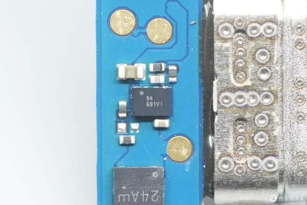 OPPO推出首款跨界自拍潮玩,OPPO Bubble内部硬件用料大揭秘