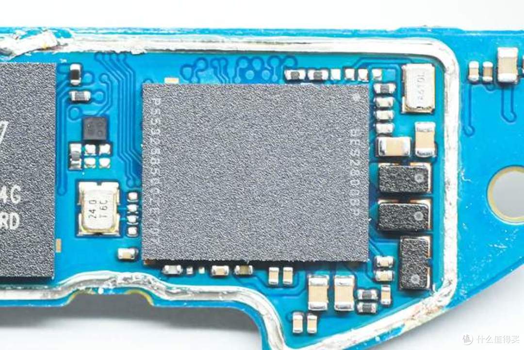 OPPO推出首款跨界自拍潮玩,OPPO Bubble内部硬件用料大揭秘