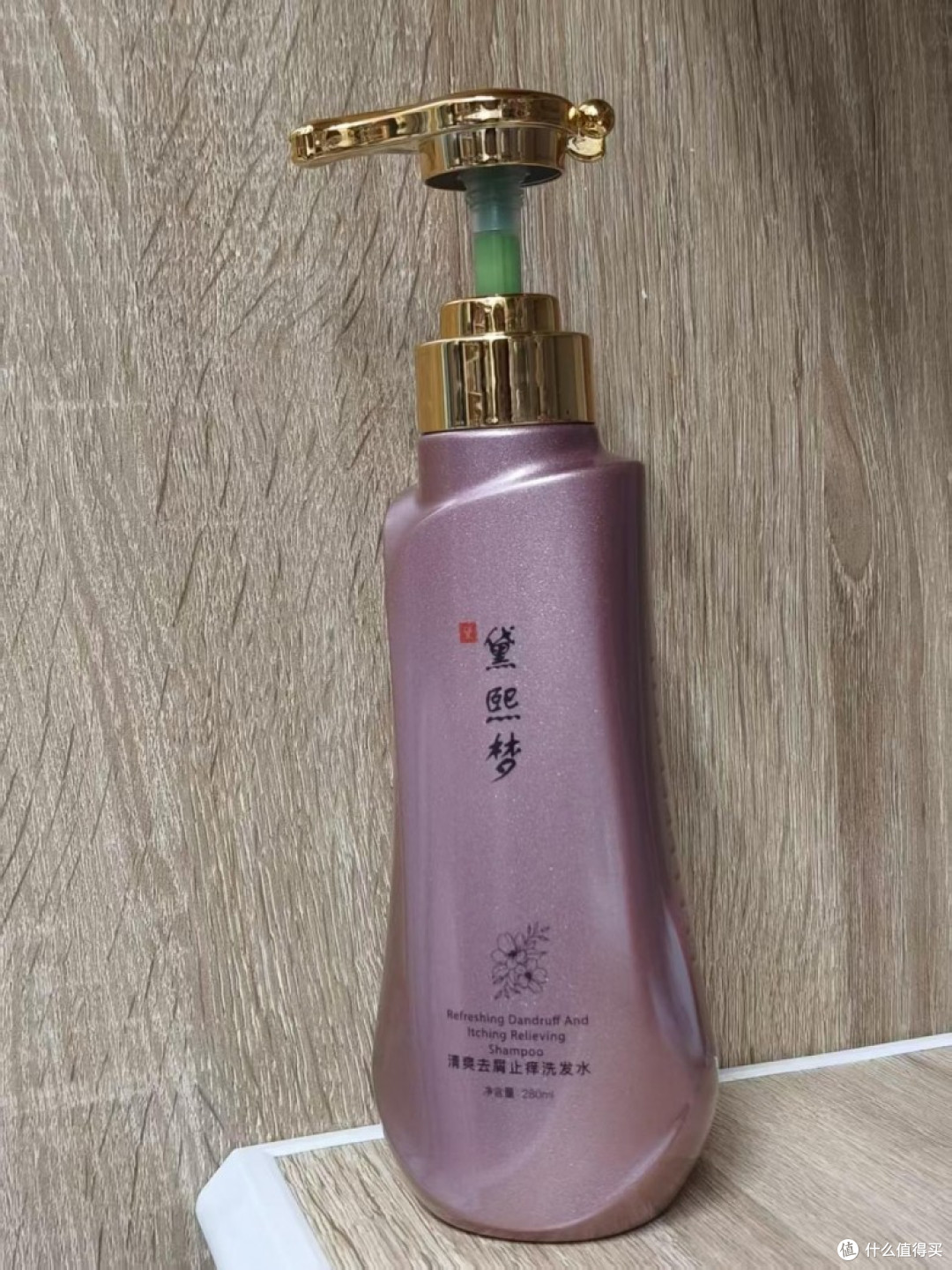 油头塌发还掉屑?美容师的4款控油去屑洗发水推荐照着选不出错
