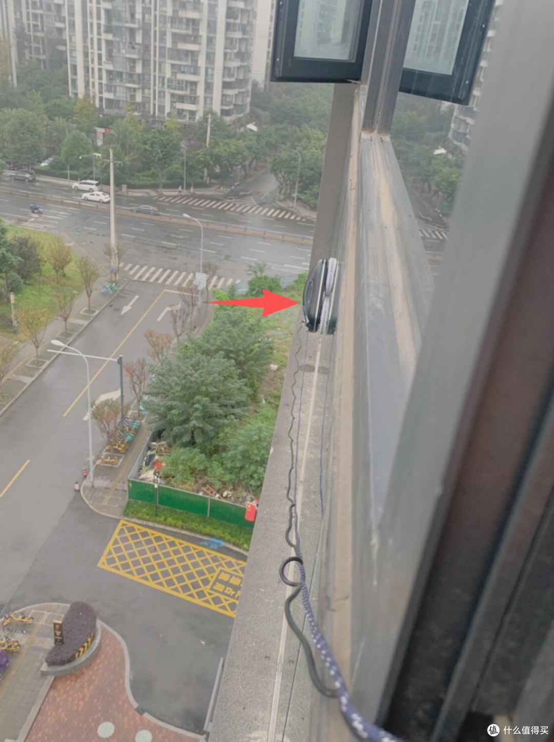 擦窗机器人是智商税吗?听了过来人的体验,我发现选错了