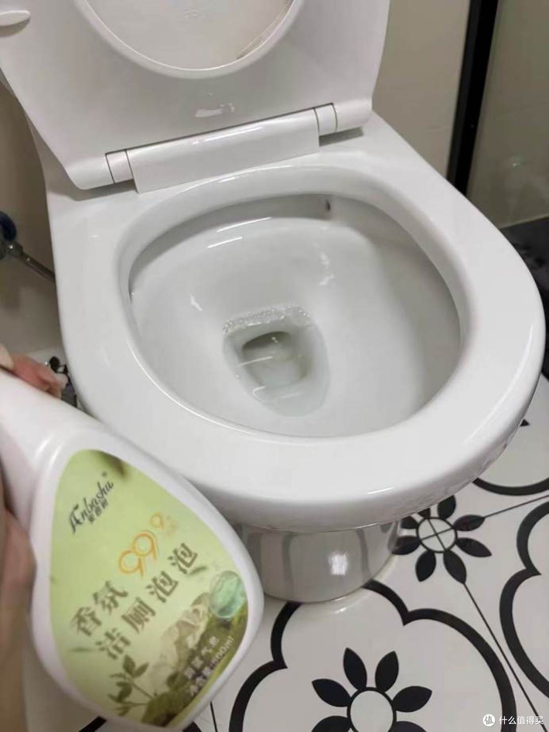 又想除臭留香又怕腐蚀釉面?卫生间4款洁厕好物自用一年分享