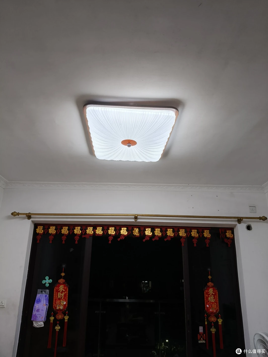 安装后的灯具：买家秀