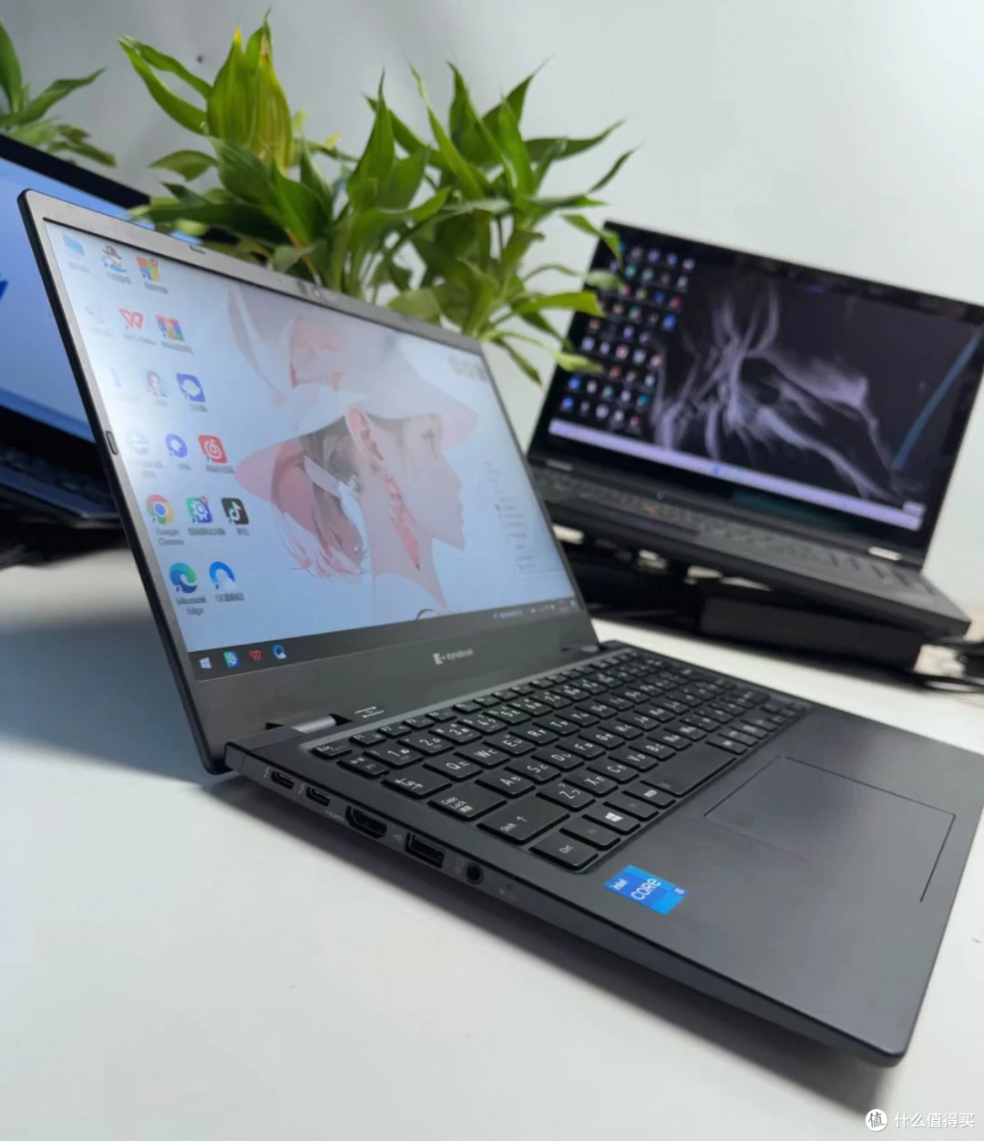仅 747g 日系大船本!东芝 Dynabook G83 千元内商务二手本实测