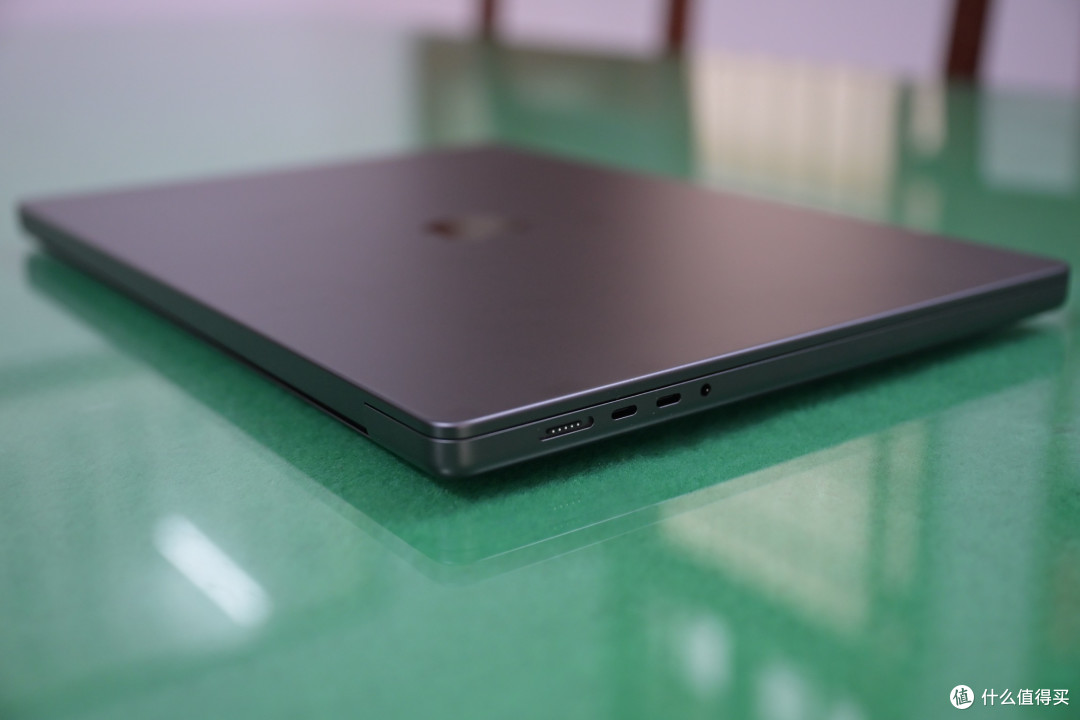 原谅我激动的指纹!苹果 MacBook Pro M5 Pro 16寸开箱