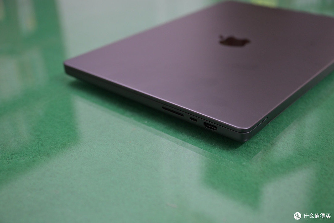 原谅我激动的指纹!苹果 MacBook Pro M5 Pro 16寸开箱