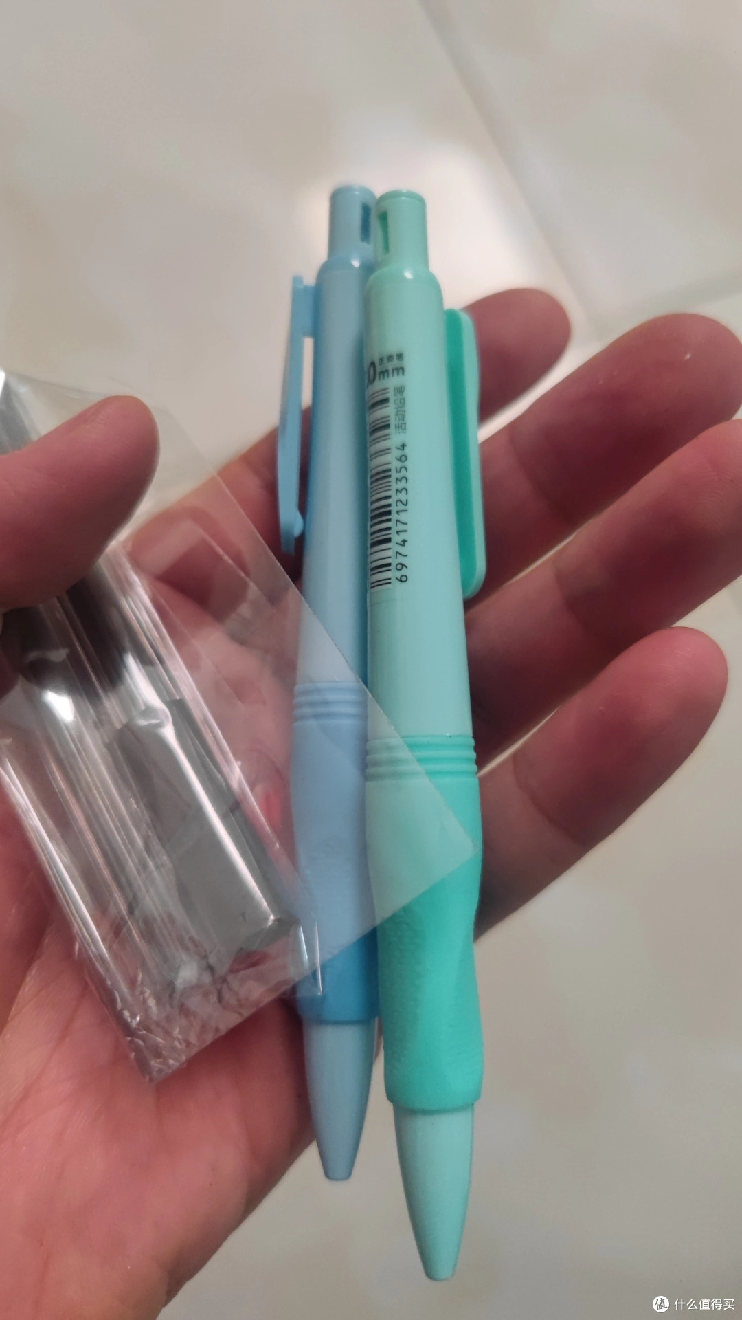 给孩子买的学习铅笔,还挺好用的