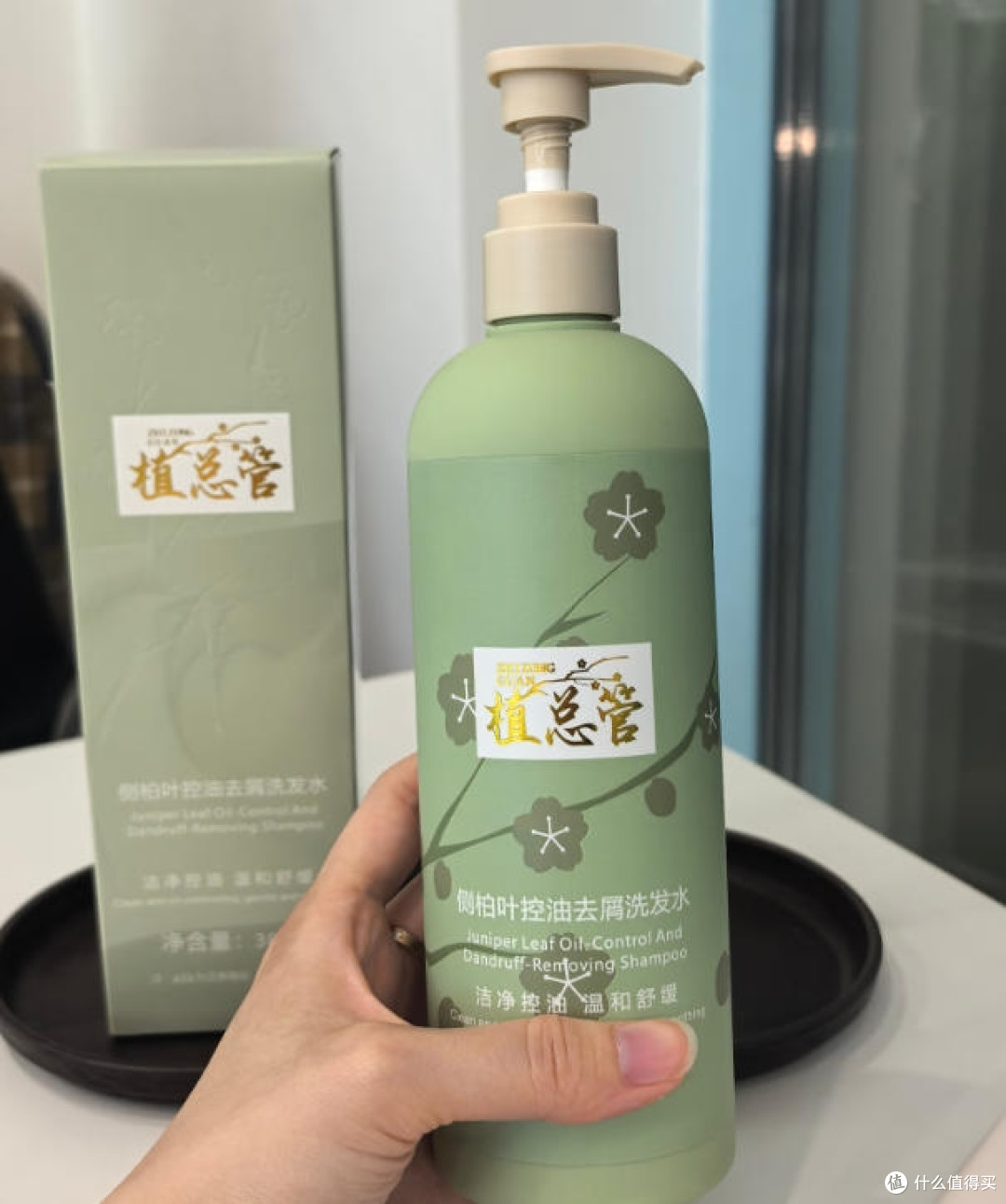 油头塌发还掉屑?美容师的4款控油去屑洗发水推荐照着选不出错