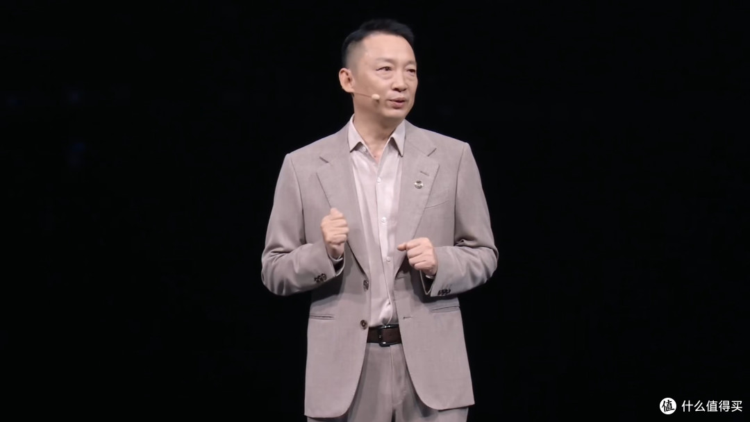 荣耀云台手机!Robot Phone 正式发布 可拍ARRLLOGC3!
