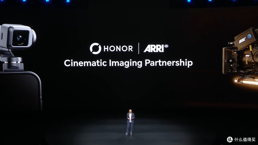荣耀云台手机!Robot Phone 正式发布 可拍ARRLLOGC3!