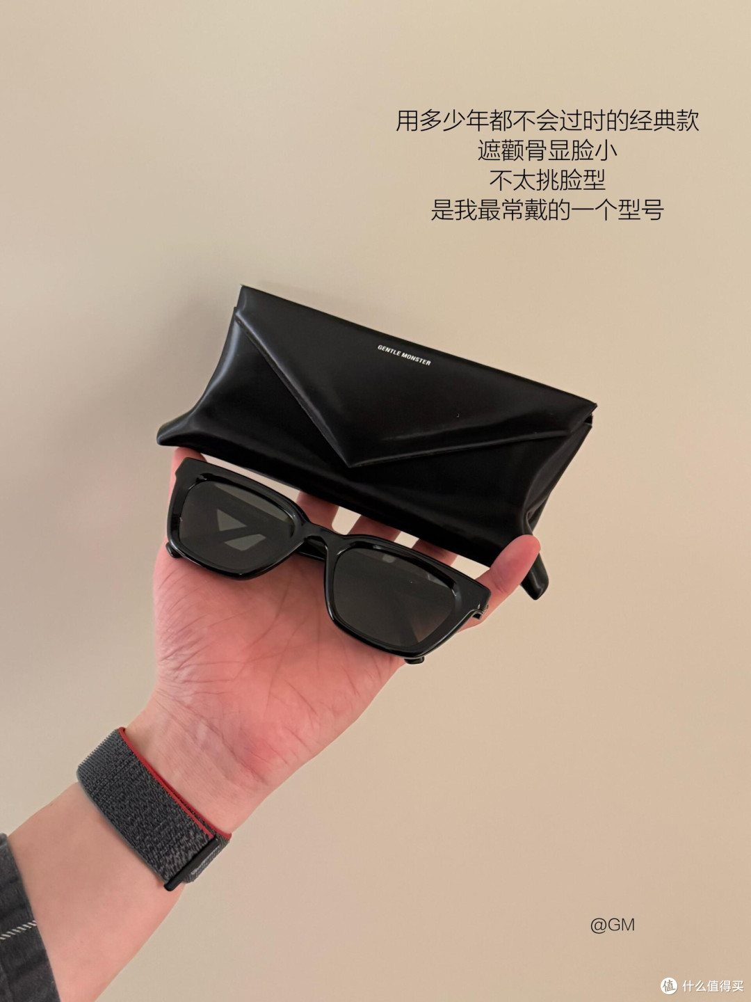 冲锋衣一年实测:耐磨防水细节