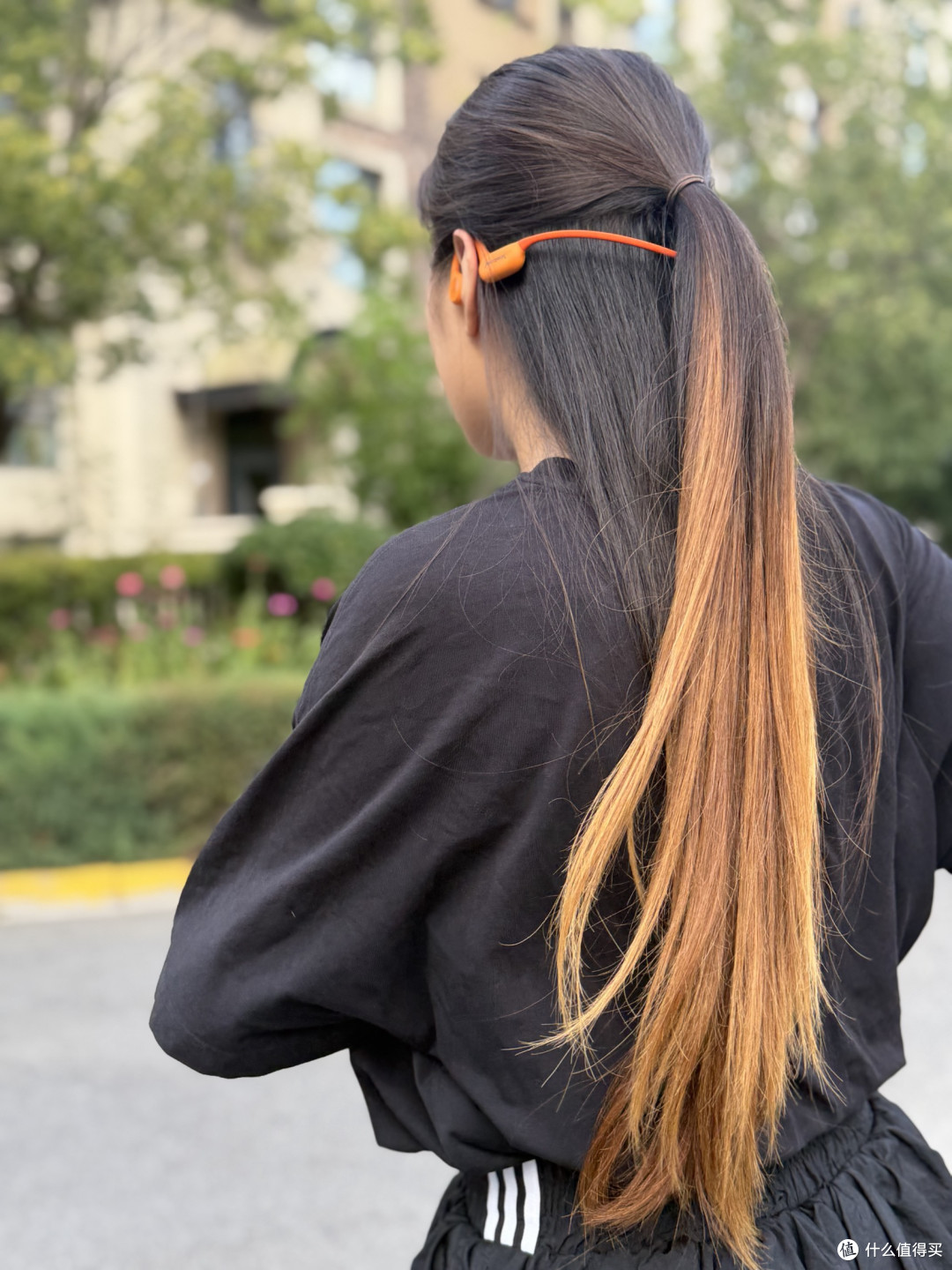 跑了大半个月，这副两百多的骨传导耳机到底香不香？