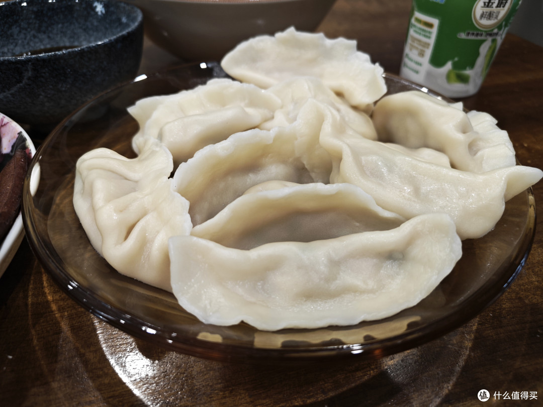 夏日烟火气,围桌包饺子|首农配齐食材,一家人都爱的治愈碳水局